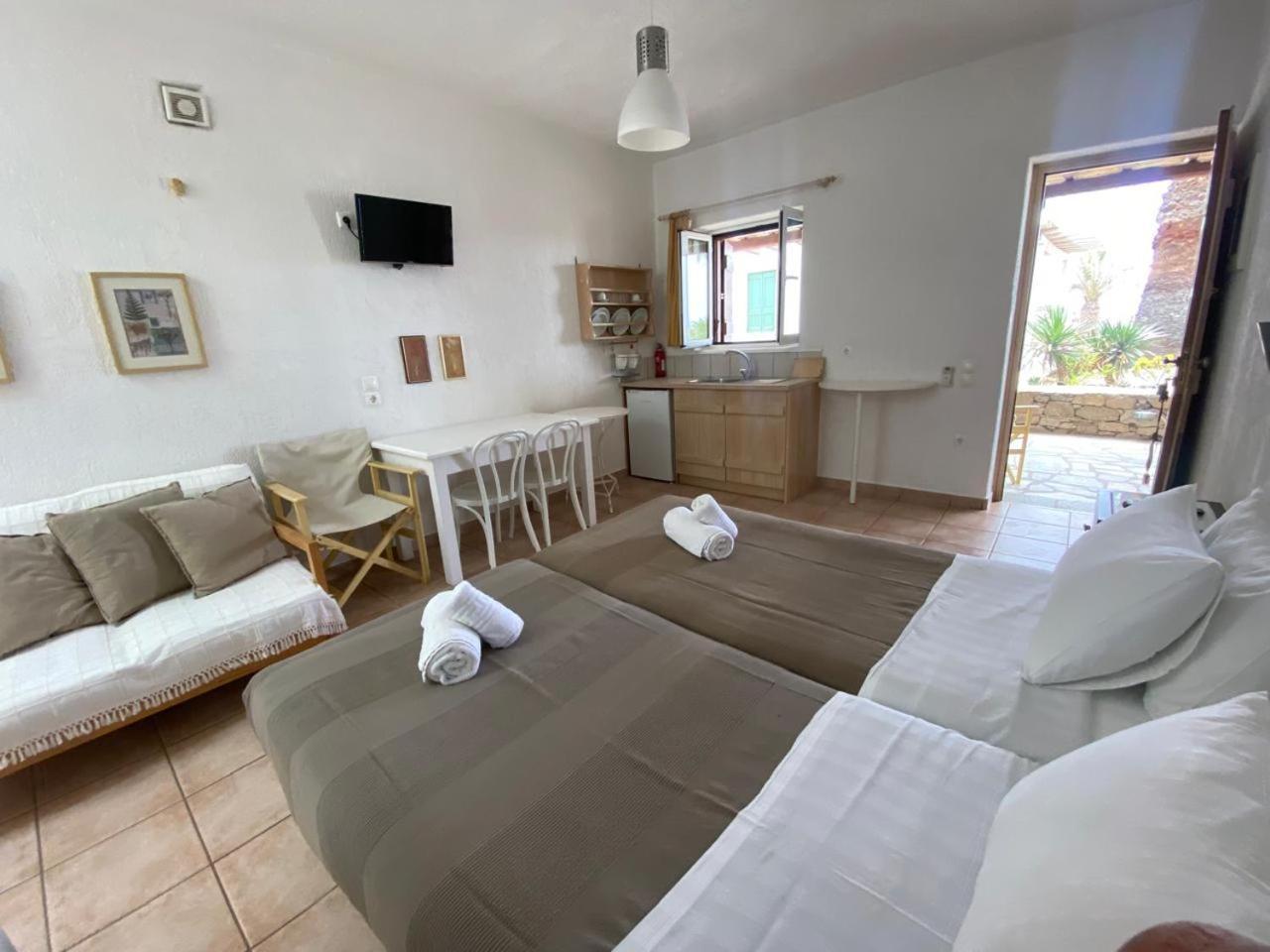 Fos Apartments Mykonos Agios Ioannis Diakoftis Bilik gambar