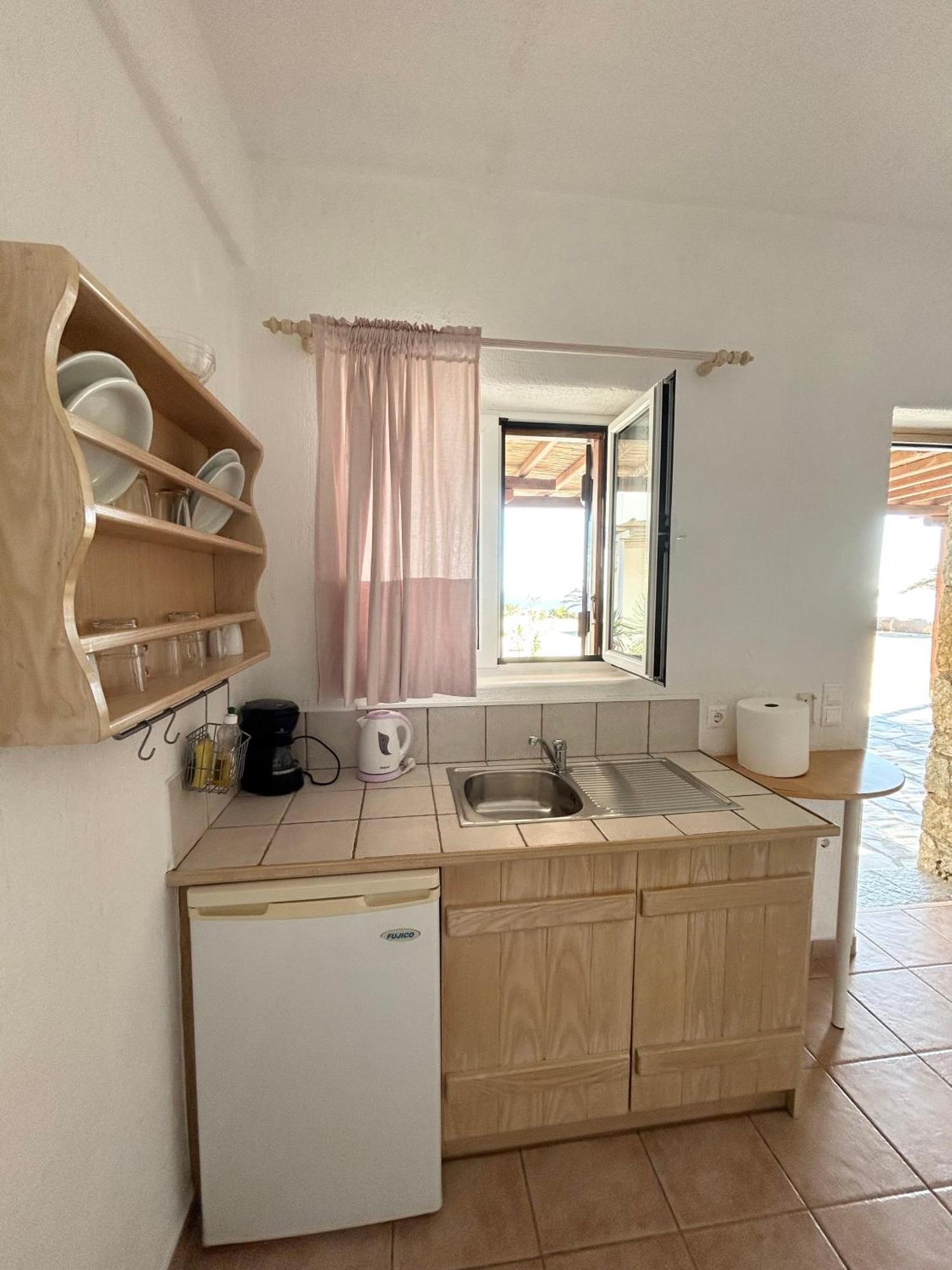 Fos Apartments Mykonos Agios Ioannis Diakoftis Bilik gambar