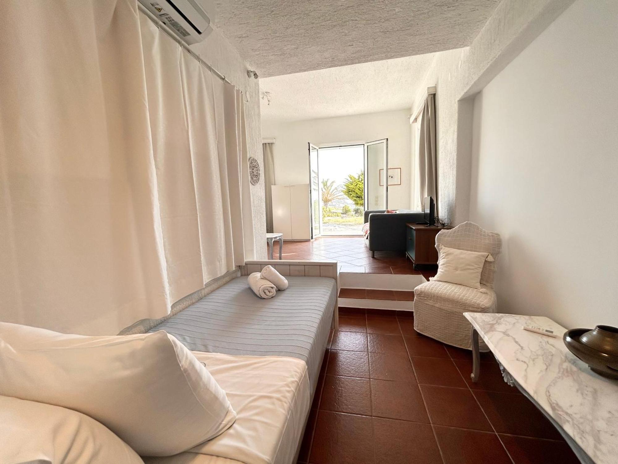 Fos Apartments Mykonos Agios Ioannis Diakoftis Bilik gambar